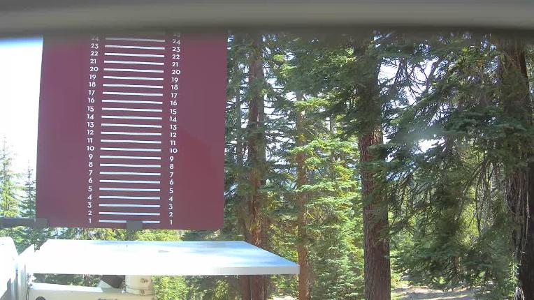 Webcam Northstar California: Snow Stake