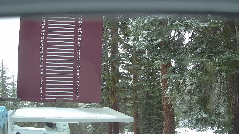 Webcam Northstar California: Snow Stake