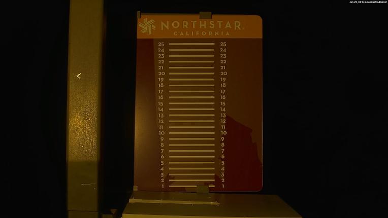 Webcam Northstar California: Snow Stake