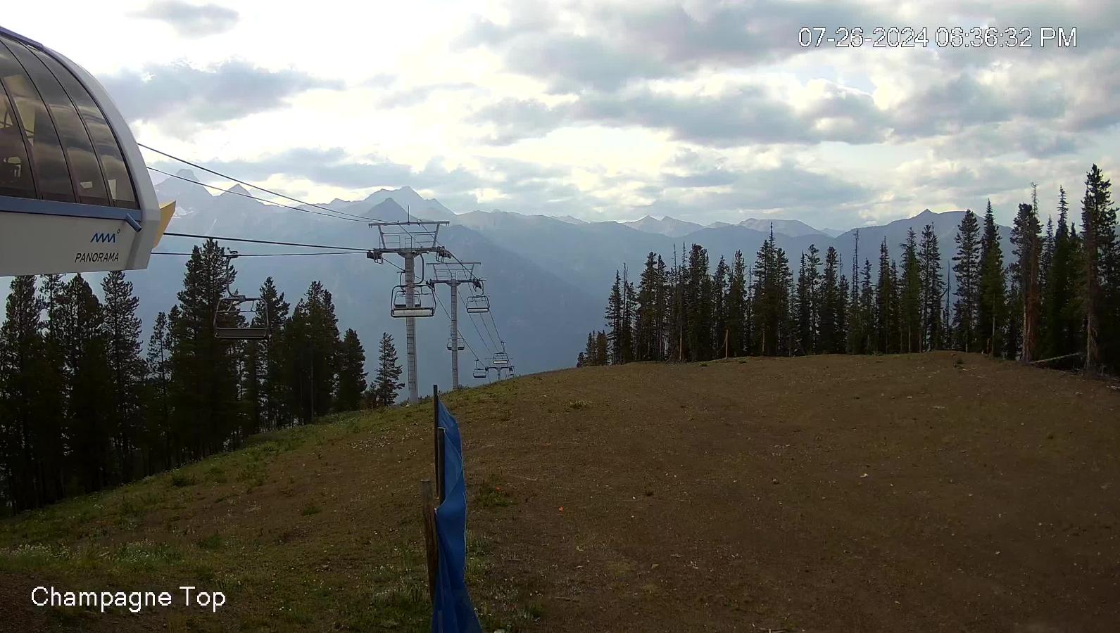 Webcam Panorama: Champagne Express