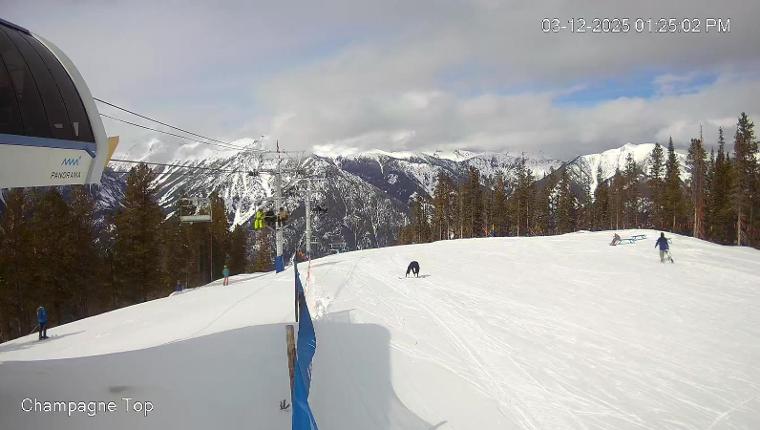 Webcam Panorama: Champagne Express