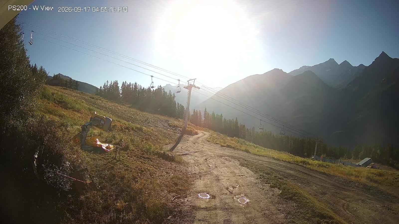 Webcam Panorama: Mile 1 Express