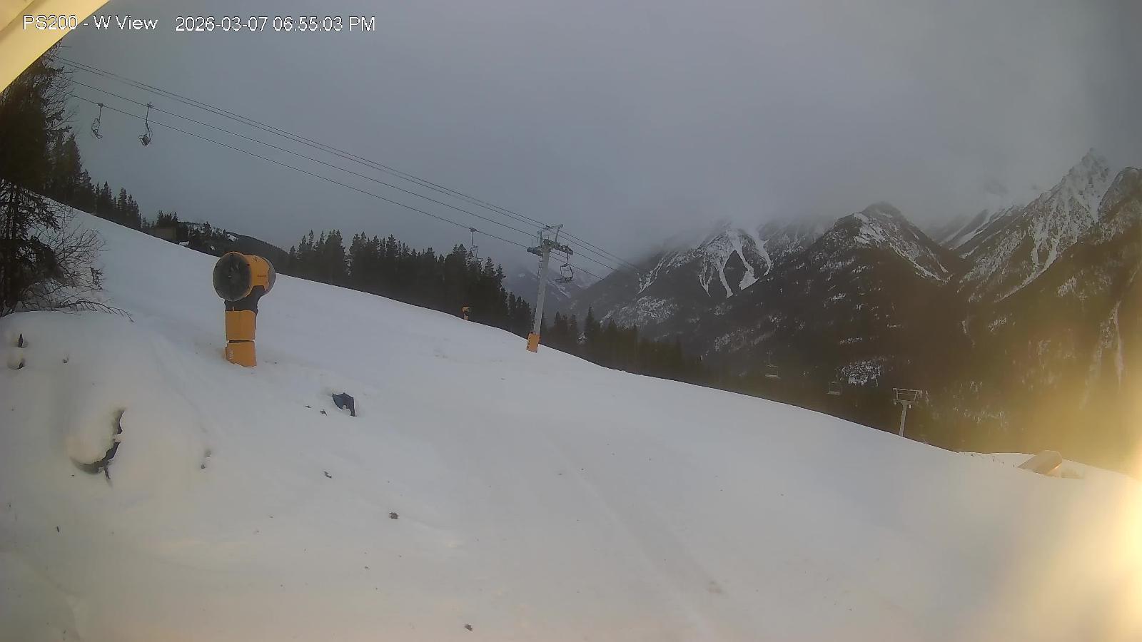 Webcam Panorama: Mile 1 Express