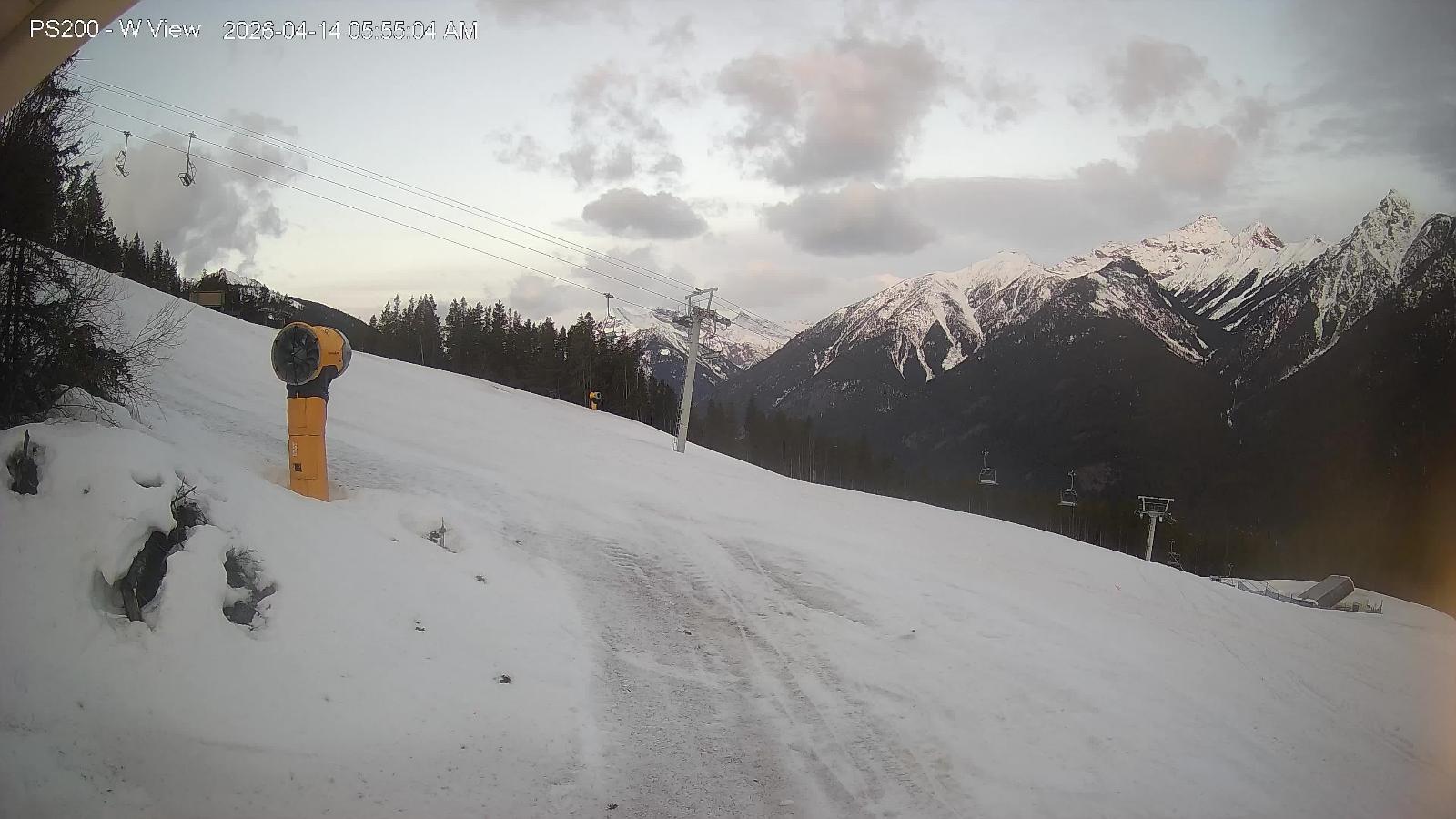 Webcam Panorama: Mile 1 Express