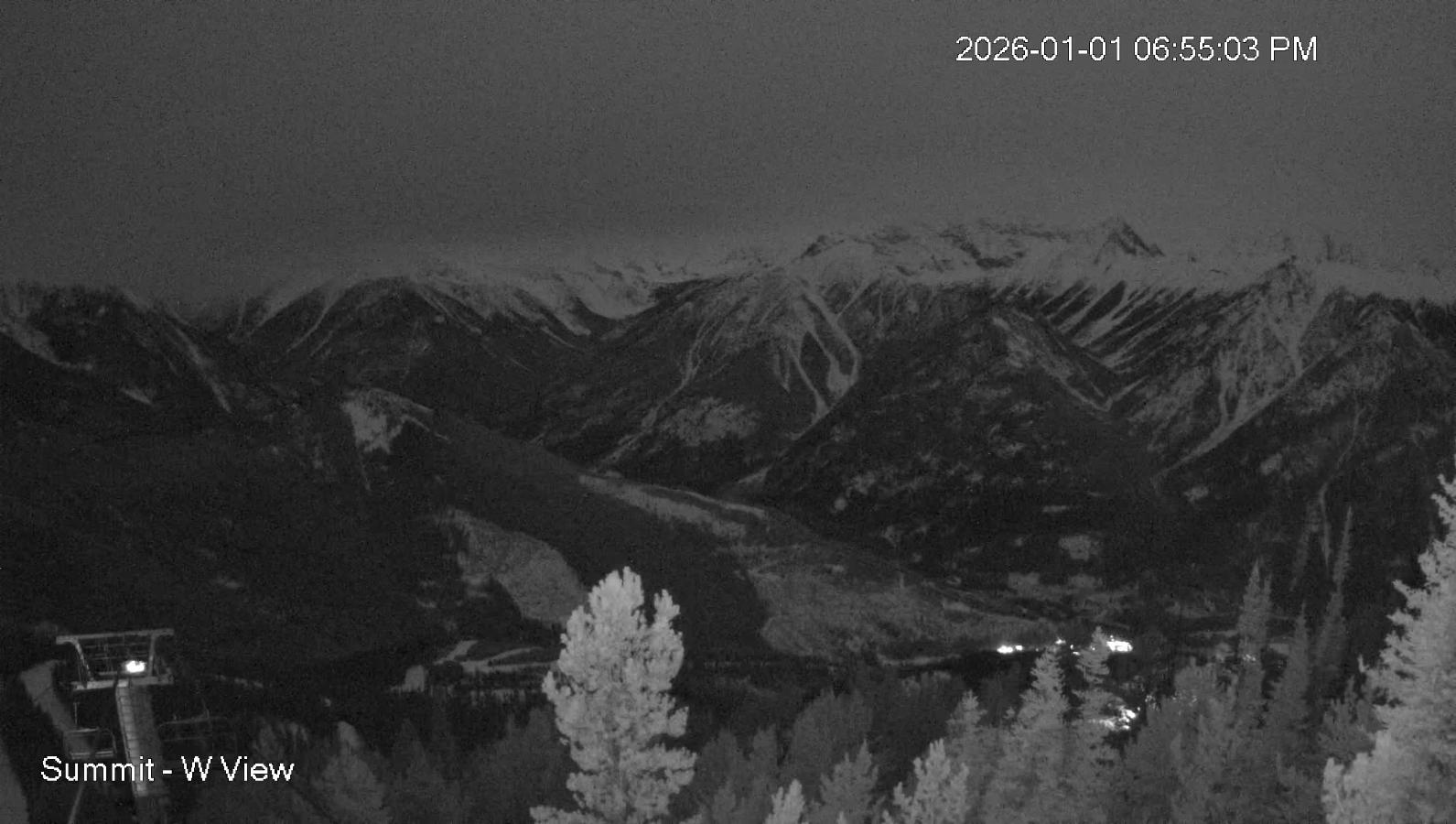 Webcam Panorama: Summit West