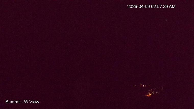 Webcam Panorama: Summit West