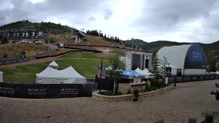 Park City: Canyons Ski Beach (parkcitymountain.com)