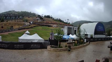 Park City: Canyons Ski Beach (parkcitymountain.com)