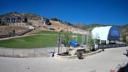 Park City: Canyons Ski Beach (parkcitymountain.com)
