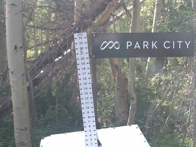 Webcam Park City: Snow Stake