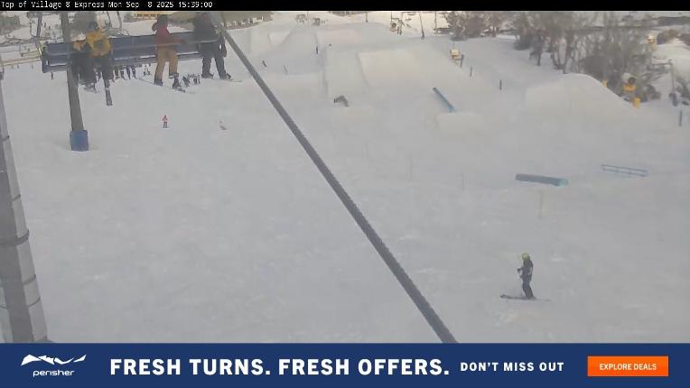 Webcam Perisher: Village Eight