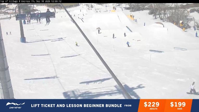 Webcam Perisher: Village Eight