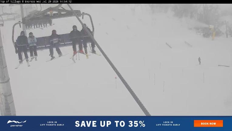 Webcam Perisher: Village Eight