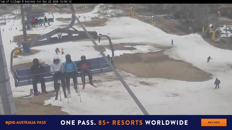 Webcam Perisher: Village Eight