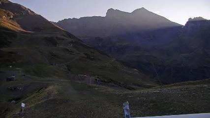 Piau Engaly: Vallée de Badet (viewsurf.com)