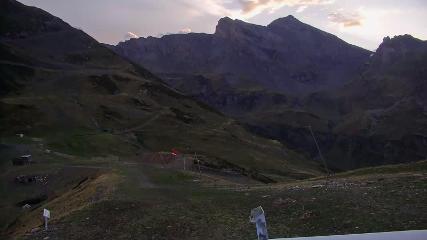 Piau Engaly: Vallée de Badet (viewsurf.com)