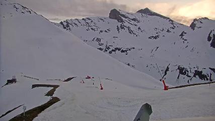 Piau Engaly: Vallée de Badet (viewsurf.com)