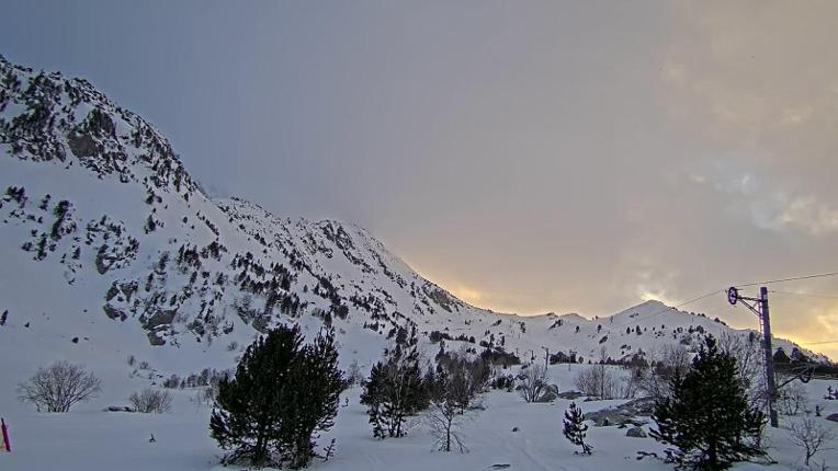 Webcam Porté Puymorens: Arrivee telesiege Estagnol