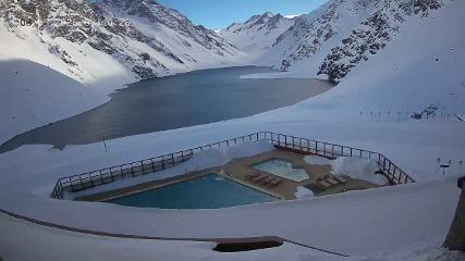 Portillo: Laguna (skiportillo.com)