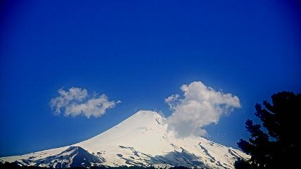 Pucon: Villarrica Llafenco (sernageomin.cl)