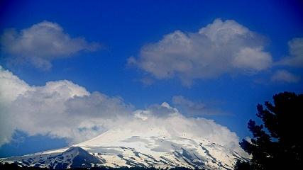 Pucon: Villarrica Llafenco (sernageomin.cl)