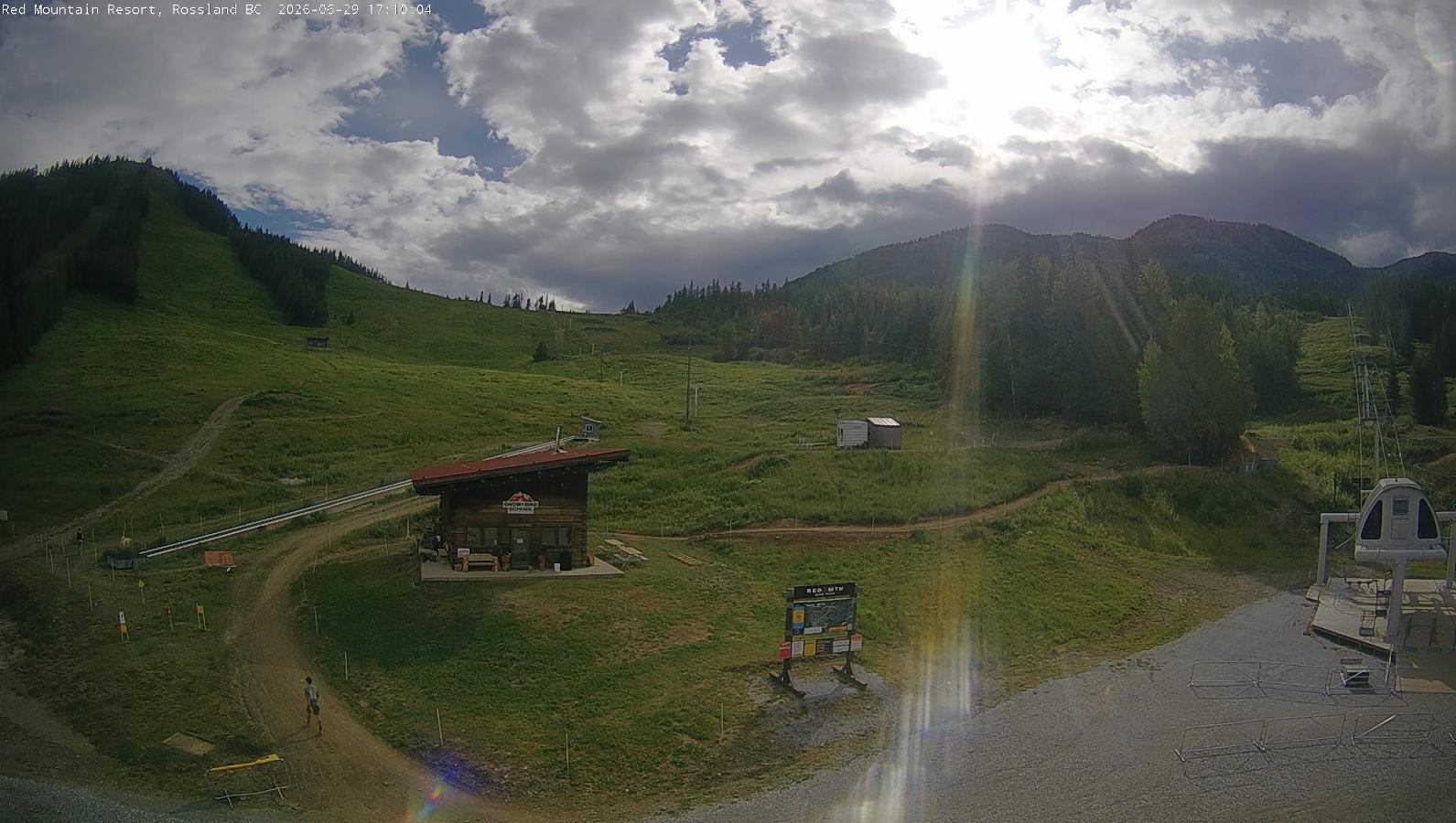 Webcam Red Mountain: Base Lodge Cam