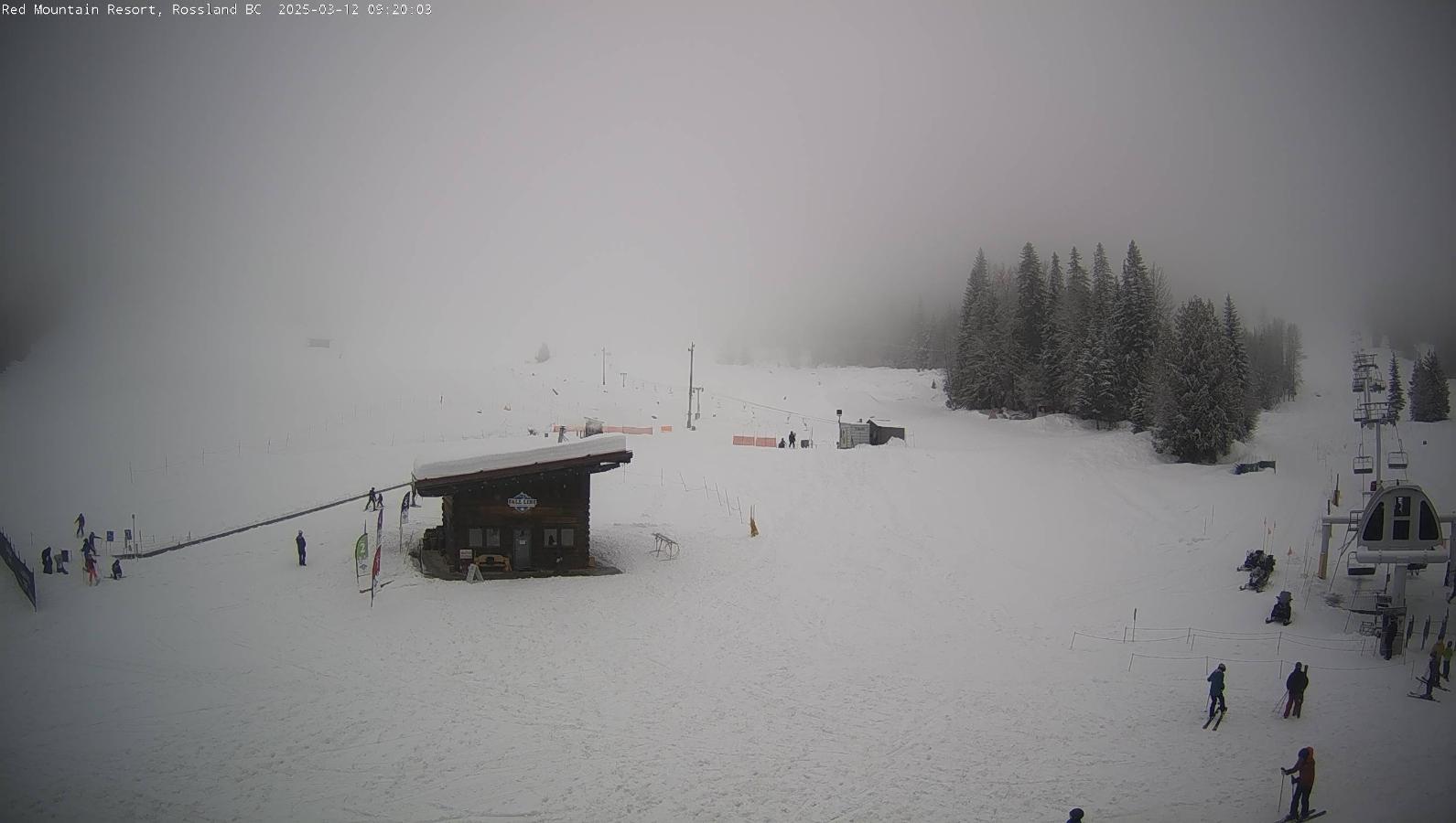 Webcam Red Mountain: Base Lodge Cam