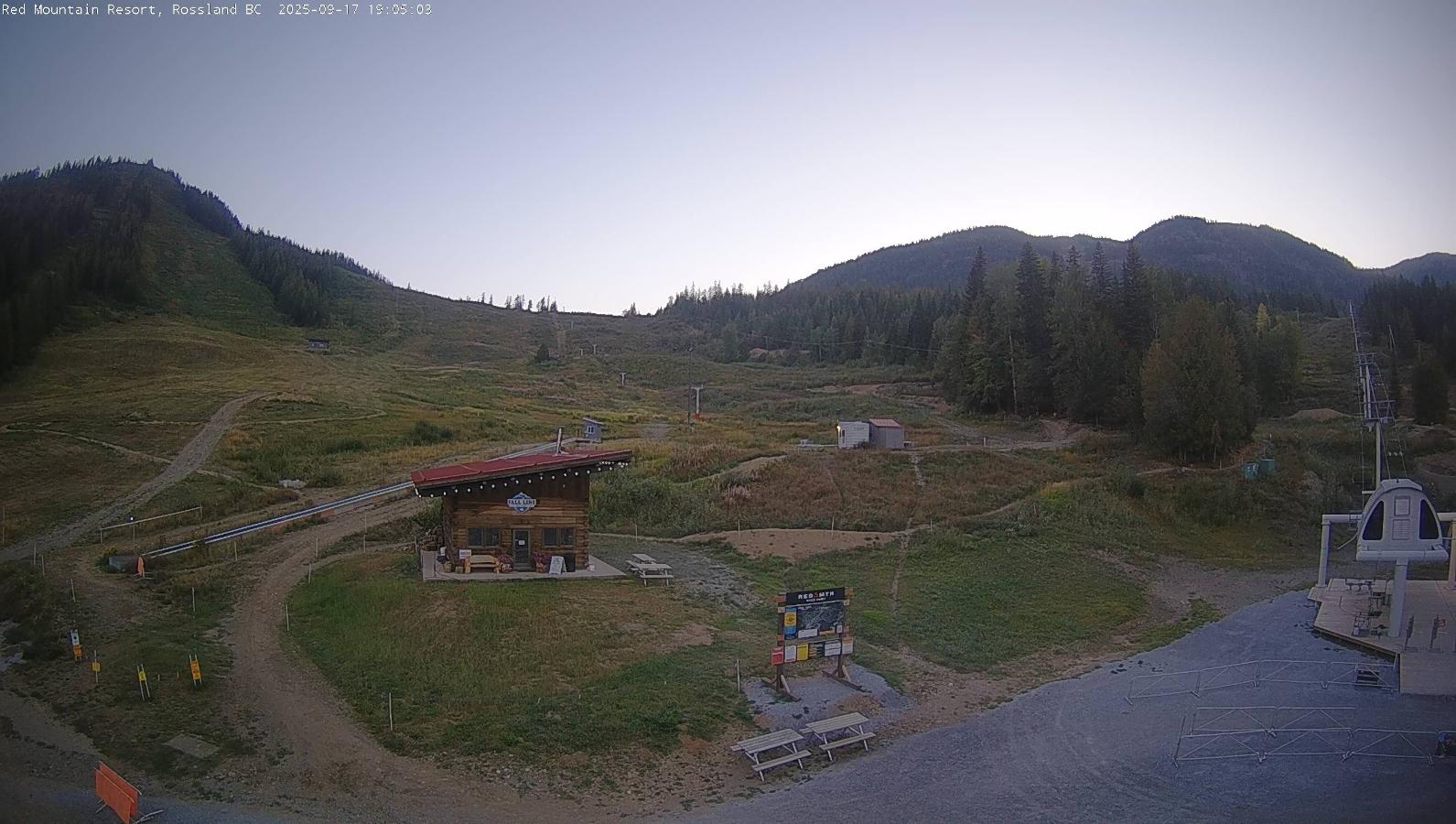 Webcam Red Mountain: Base Lodge Cam