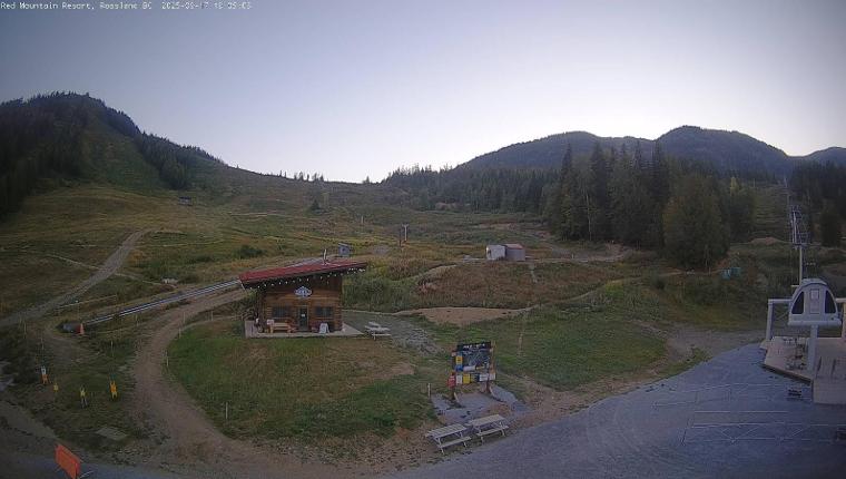 Webcam Red Mountain: Base Lodge Cam