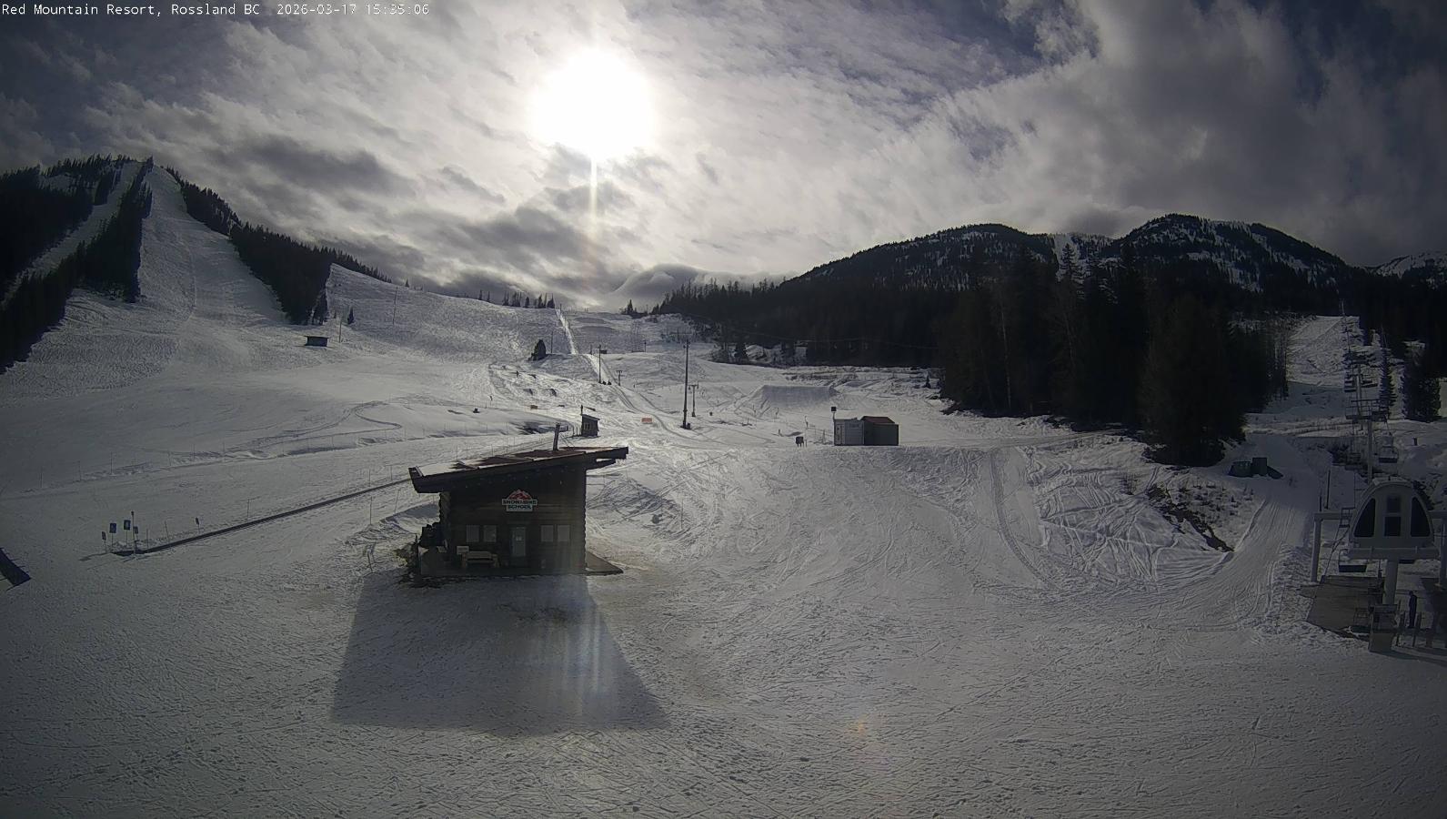Webcam Red Mountain: Base Lodge Cam