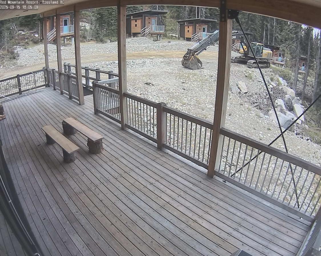 Webcam Red Mountain: Constella Cabins
