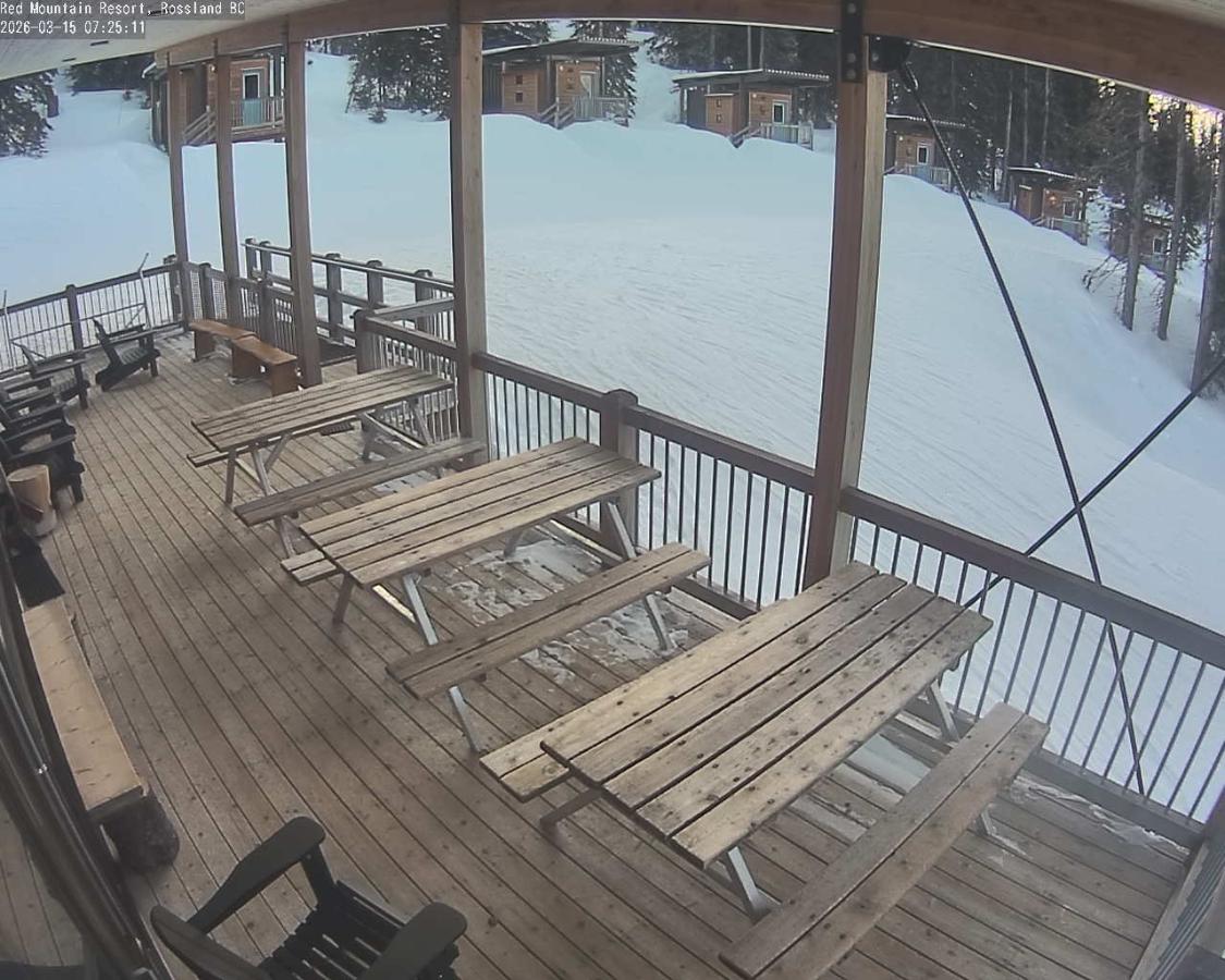 Webcam Red Mountain: Constella Cabins