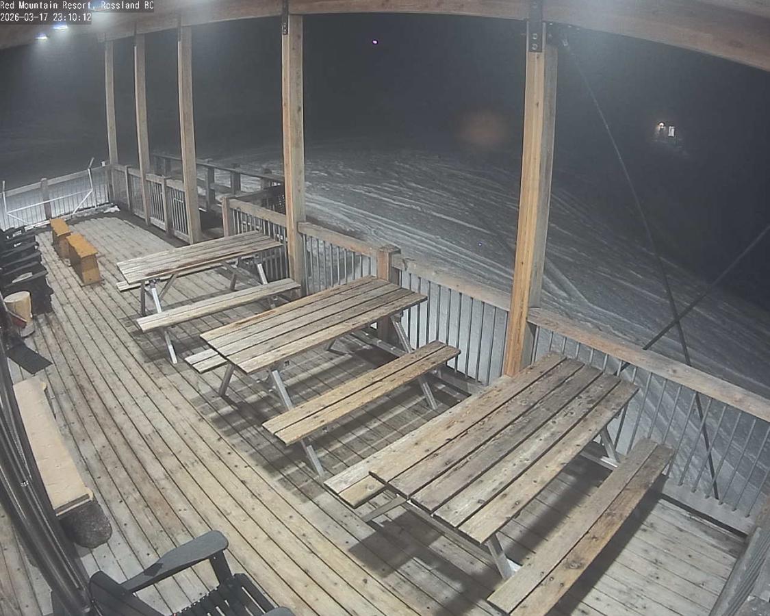 Webcam Red Mountain: Constella Cabins