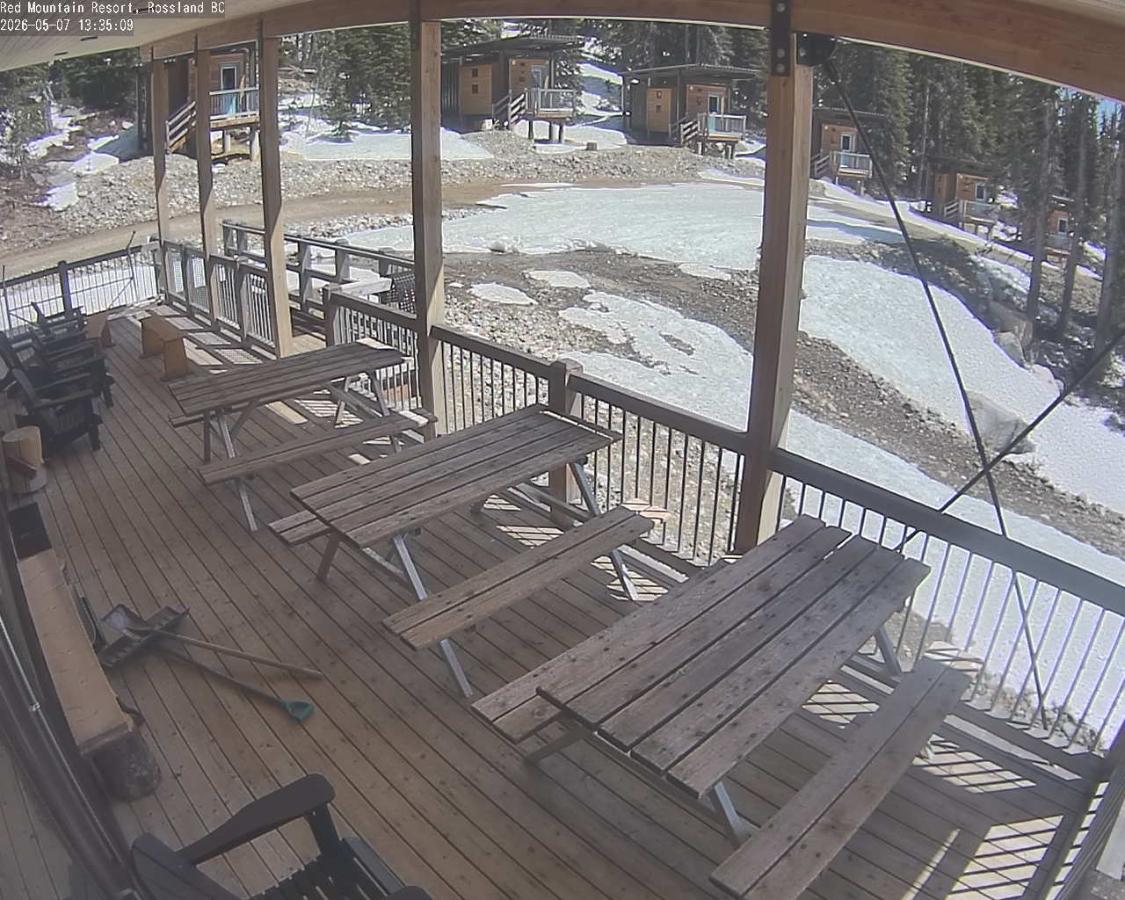 Webcam Red Mountain: Constella Cabins