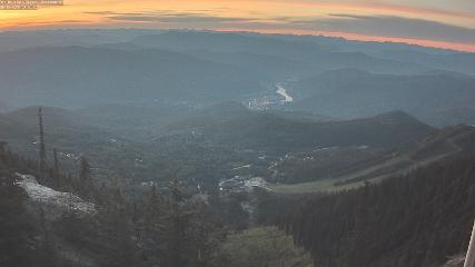 Red Mountain: Granite Mountain Cam (redresort.com)