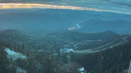 Red Mountain: Granite Mountain Cam (redresort.com)