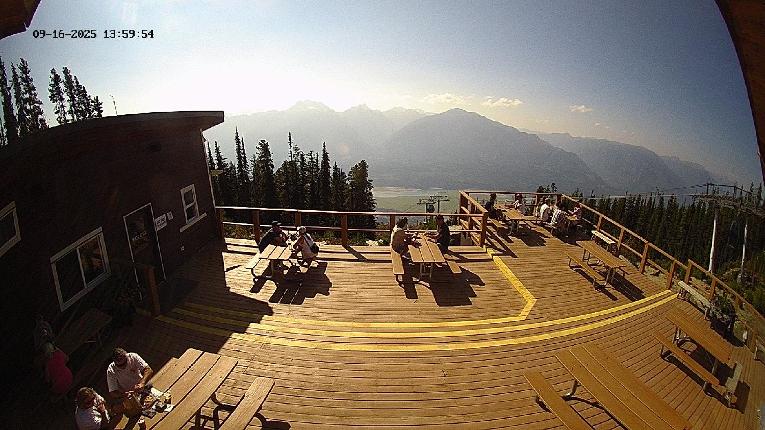 Webcam Revelstoke Mountain: Top Upper Gondola