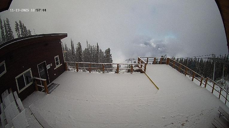 Webcam Revelstoke Mountain: Top Upper Gondola