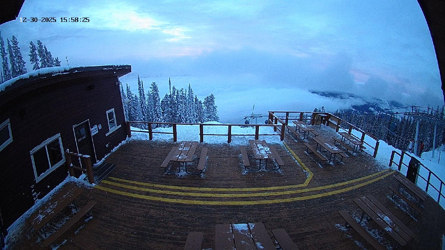 Webcam Revelstoke Mountain: Top Upper Gondola