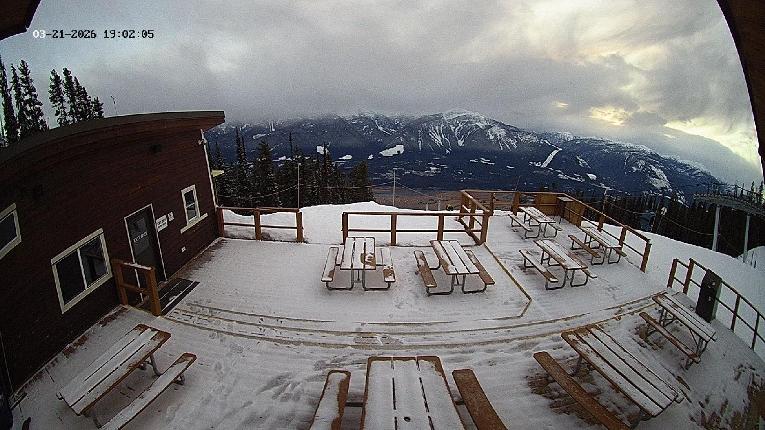 Webcam Revelstoke Mountain: Top Upper Gondola
