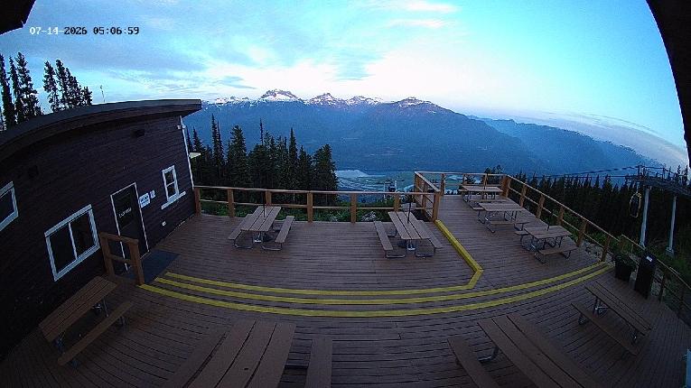 Webcam Revelstoke Mountain: Top Upper Gondola