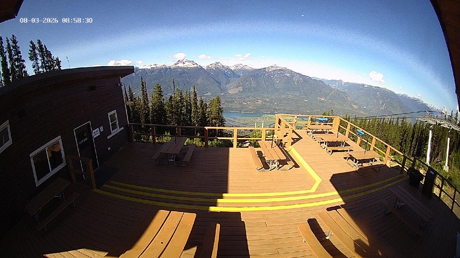 Webcam Revelstoke Mountain: Top Upper Gondola