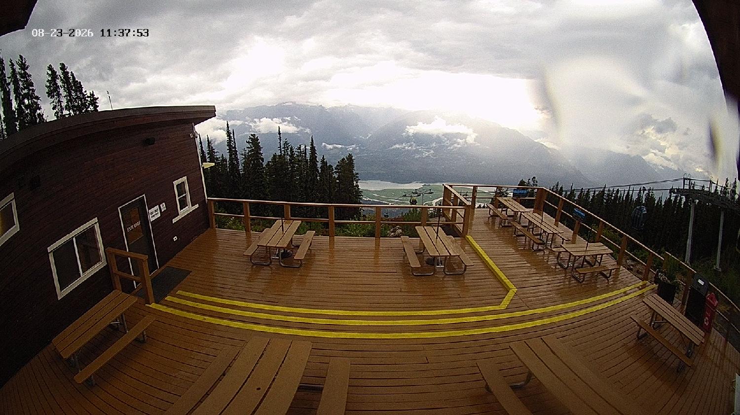 Webcam Revelstoke Mountain: Top Upper Gondola