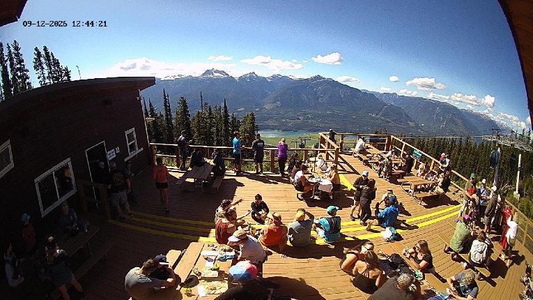 Webcam Revelstoke Mountain: Top Upper Gondola
