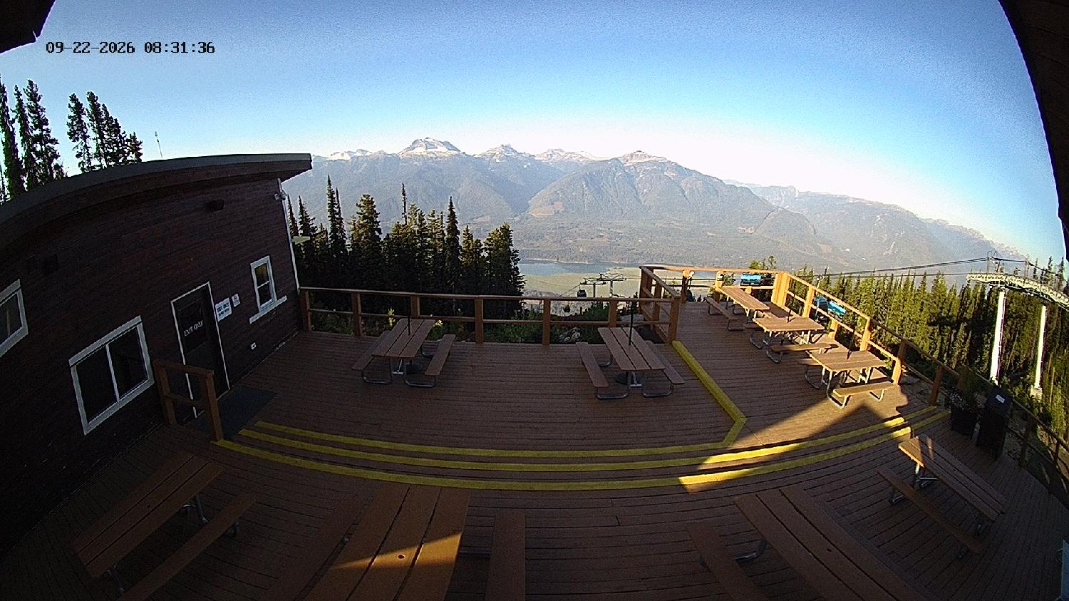 Webcam Revelstoke Mountain: Top Upper Gondola