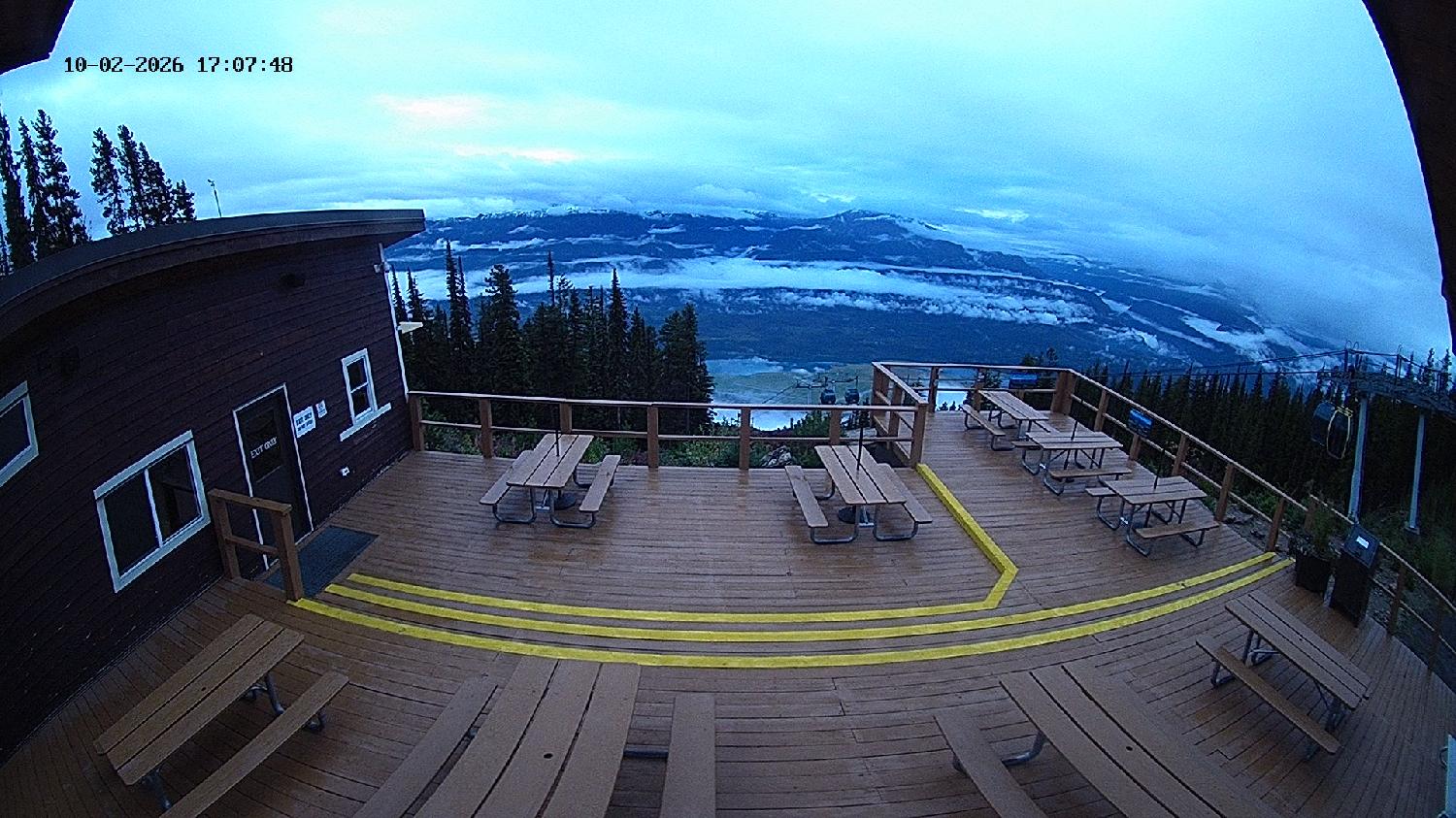 Webcam Revelstoke Mountain: Top Upper Gondola