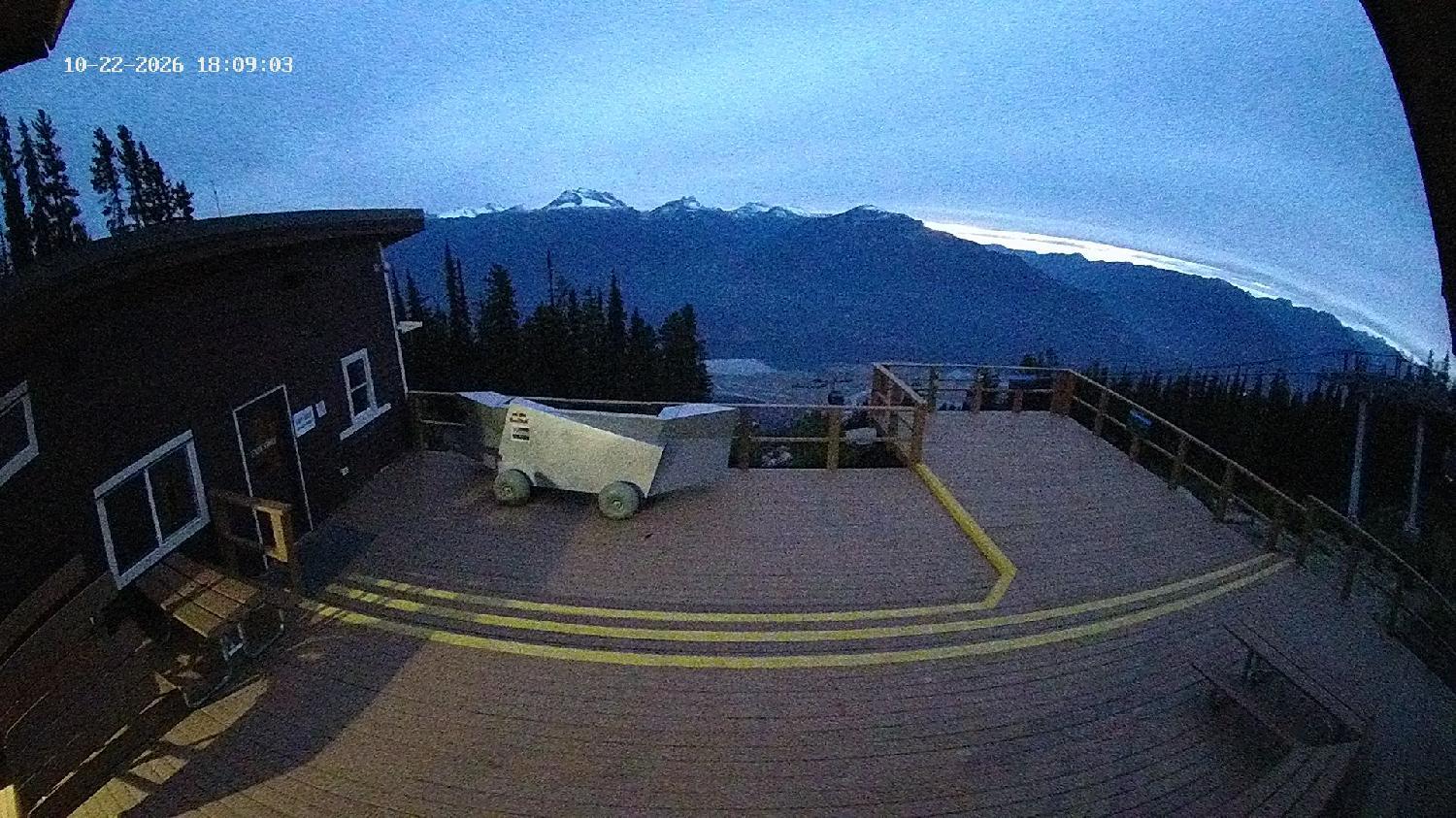Webcam Revelstoke Mountain: Top Upper Gondola