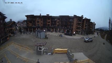 Revelstoke Mountain: Village (revelstokemountainresort.com)