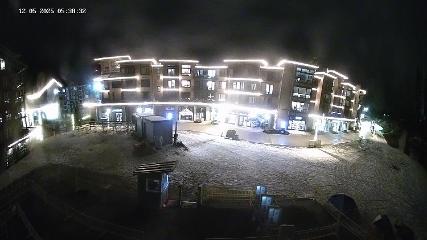 Revelstoke Mountain webcam