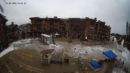 Revelstoke Mountain: Village (revelstokemountainresort.com)